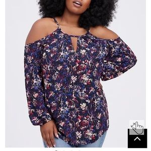 NWT Torrid Georgette Cold Shoulder Blouse 💙